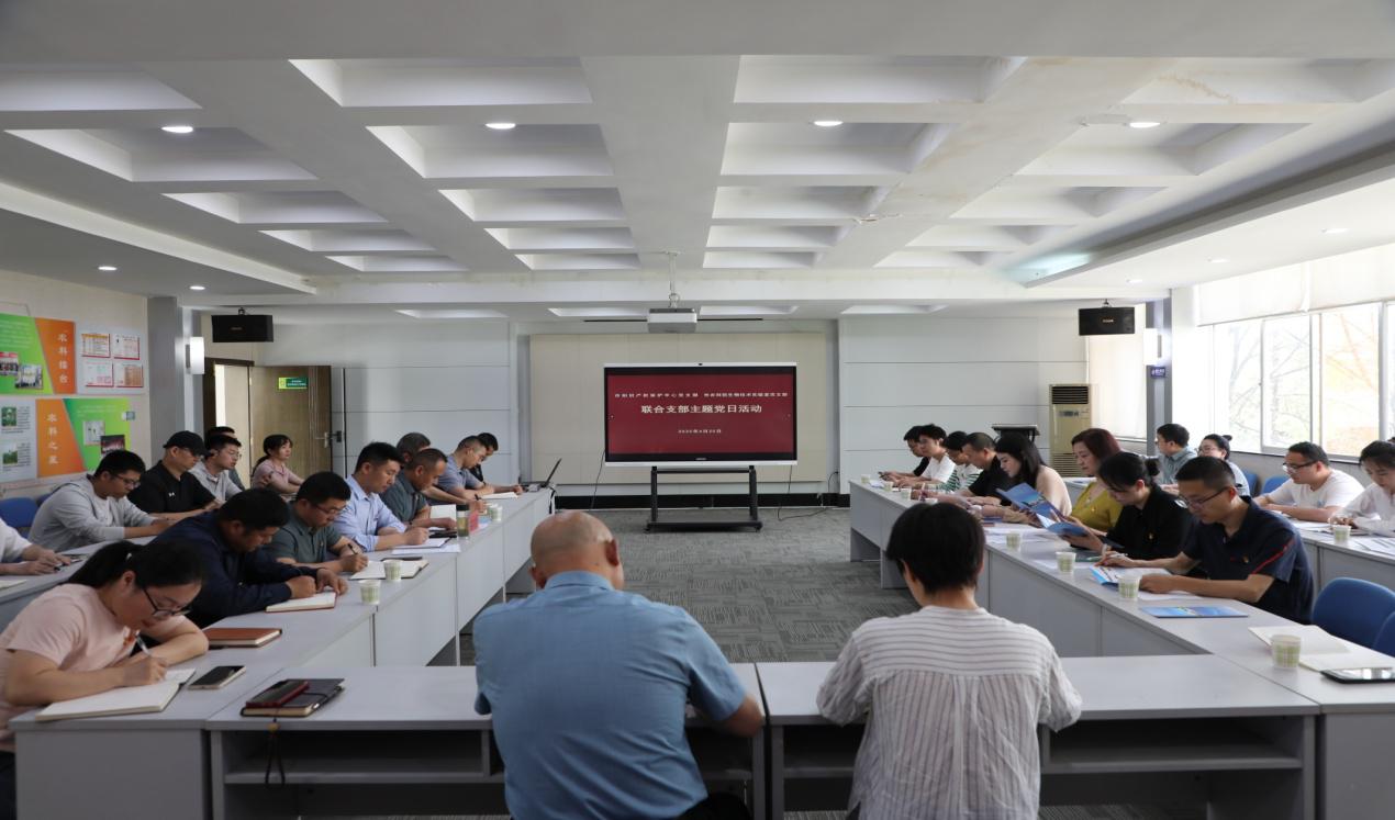 161629755.jpg 161629755.jpg