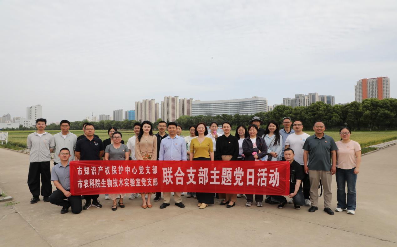 161708655.jpg 161708655.jpg