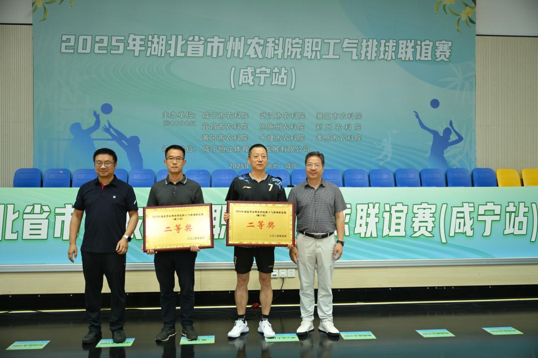 093528901.jpg 093528901.jpg