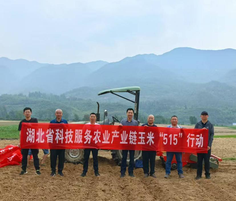 174120624.jpg 174120624.jpg